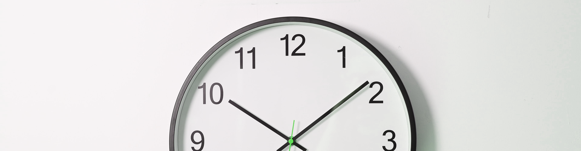 Préstamo Express - Imagen con un reloj transmitiendo la rapidez de contratación del Préstamo Express