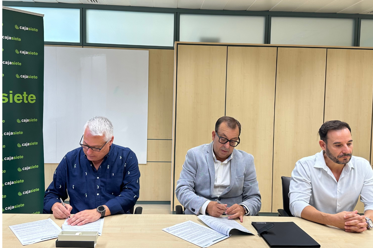 Cajasiete amplía el acuerdo con el sindicado SUP 