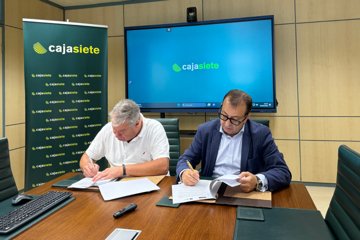 La Federación Insular de Baloncesto de Tenerife contará un año más con el apoyo de Cajasiete