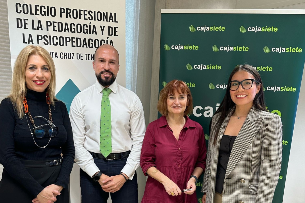 Cajasiete y el Colegio Profesional de la Pedagogía y de Psicopedagogía de Santa Cruz de Tenerife firman un convenio de colaboración para apoyar a los profesionales del sector.